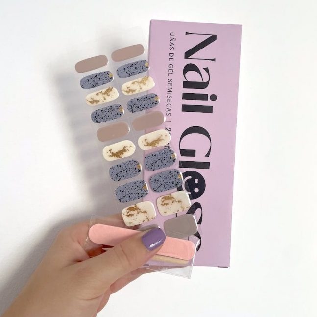 Pegatinas_gel_uñas_doradas Pegatinas uñas gel semicurado manicura dorado marrón azul