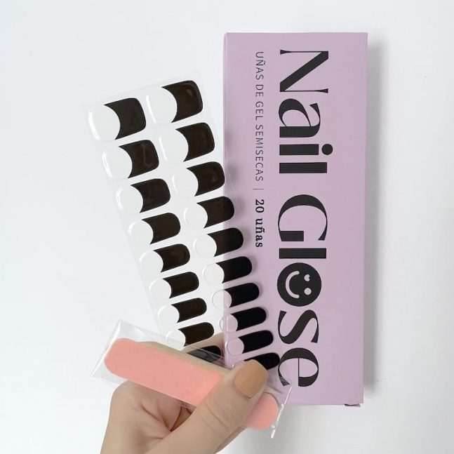 Pegatinas_gel_uñas_francesa_negro Pegatinas gel uñas semicuradas manicura francesa negras NailGlose