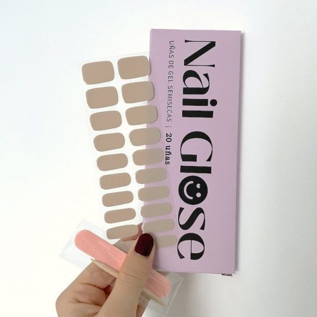 Pegatinas gel uñas semicuradas manicura nude beige NailGlose