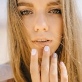 Tendencias uñas de gel 2024/2025